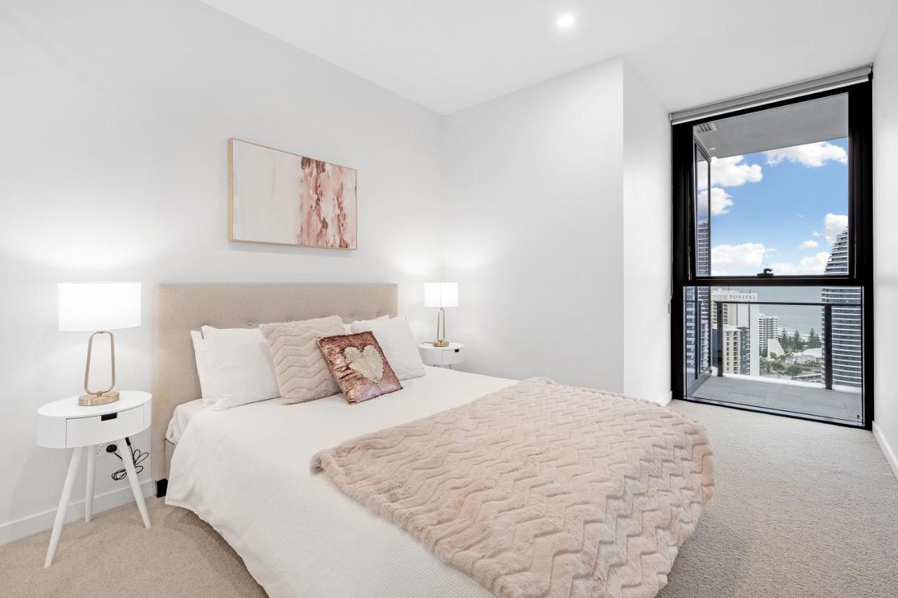 Lamour Ocean View Apartment I In Casino Broadbeach - Free Parking-195Cm Голд-Кост Экстерьер фото